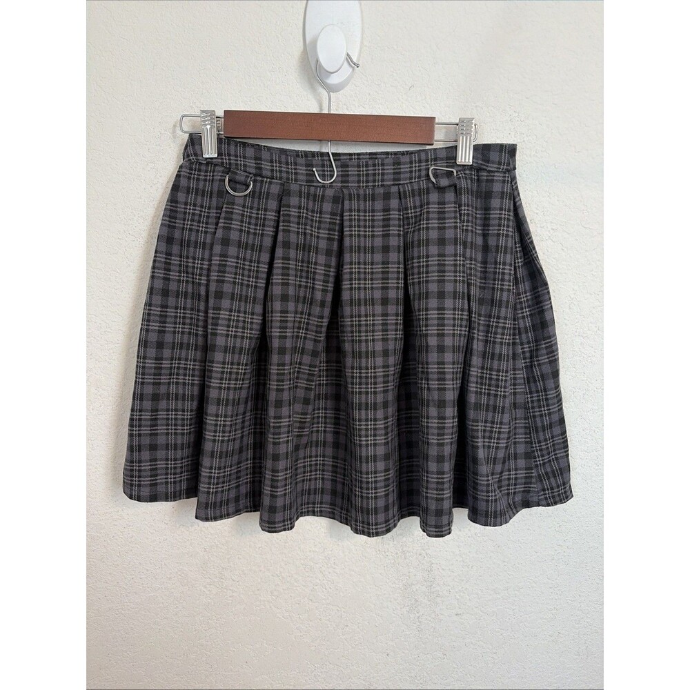 Hot Topic Women’s M GrayPlaid Pleated Short Skirt w/ Buckle Straps Grunge Goth - Picture 5 of 7